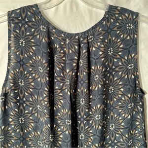 Sleeveless Floral Gray and Orange Blouse with rounded pleated collar| Size: 4